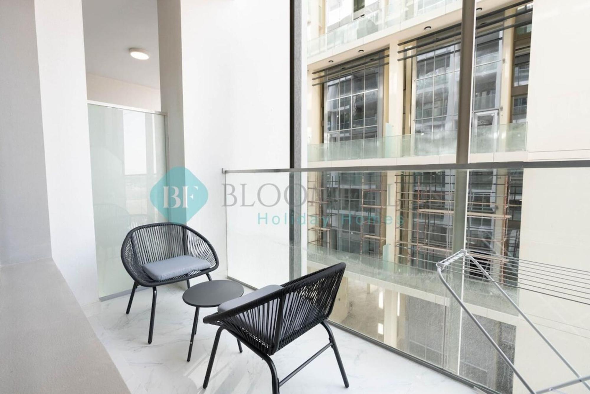 Bloomfields Pristine Stu In Oasis Masdar Apartment