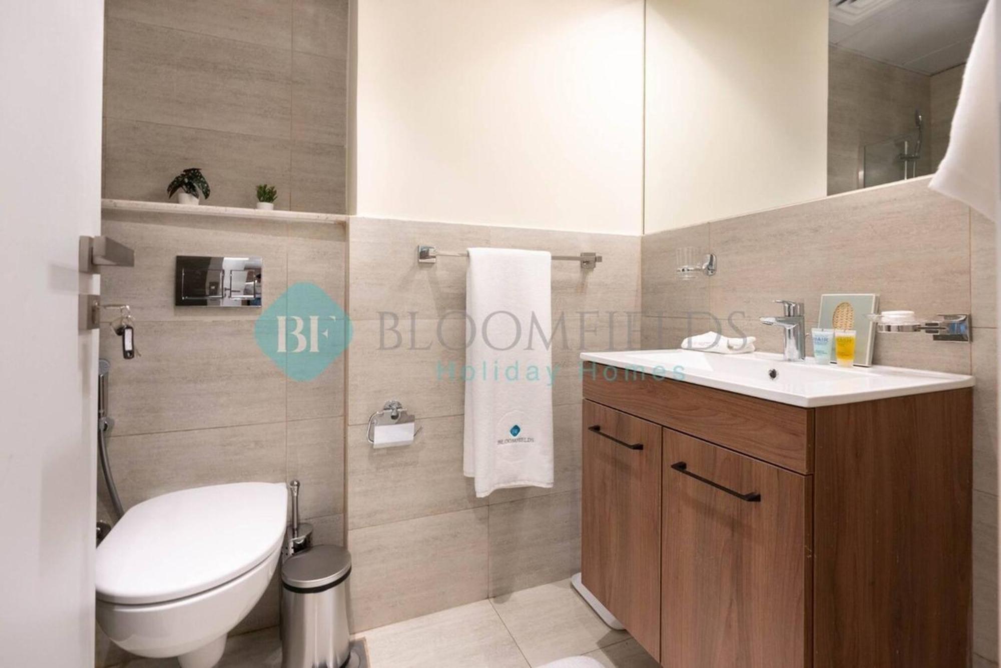 Bloomfields Pristine Stu In Oasis Masdar Apartment *