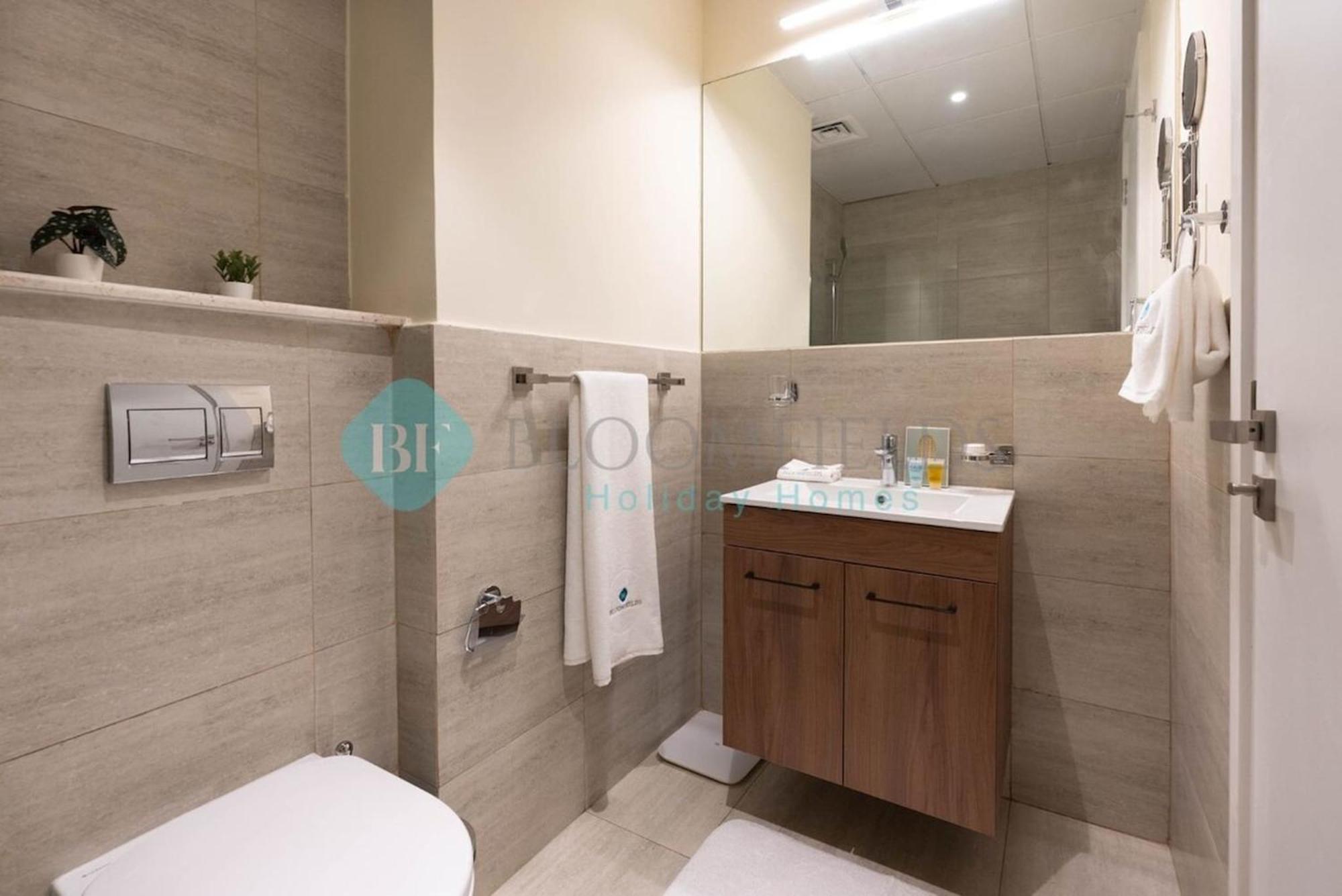 Apartment Bloomfields Pristine Stu In Oasis Masdar Abu Dhabi